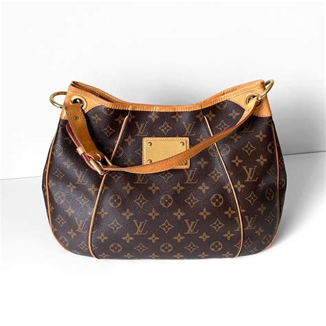 louis vuitton galliera sizes.